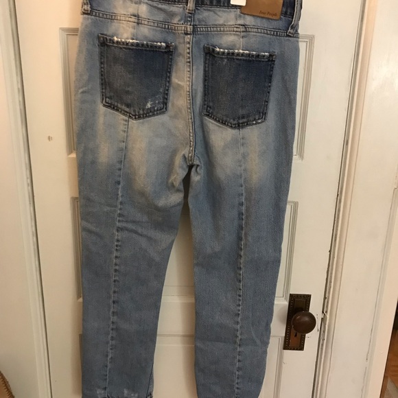 Free People distressed jeans - Picture 6 of 9